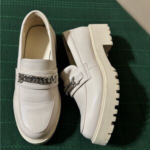 Yetier cream platform women's loafers size 7